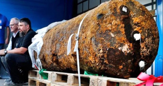 İkinci Dünya Savaşı'ndan Kalma 2 Tonluk Devasa Bomba, Gün Işığına Çıktı!