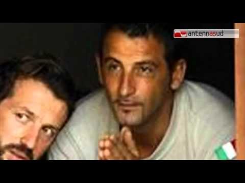 TG 22.12.14 #iostoconimaro, campagna virale pro Girone e Latorre