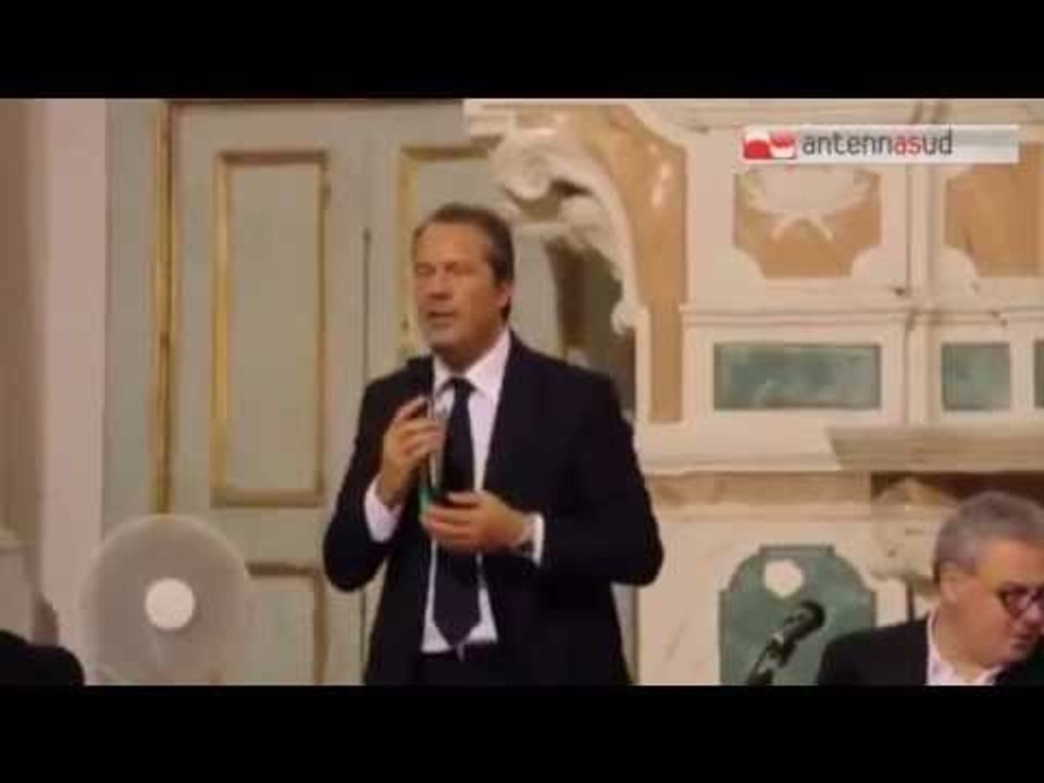 TG 29.12.14 Operato ad un timpano il sindaco di Bisceglie Spina, aggredito ieri alle spalle