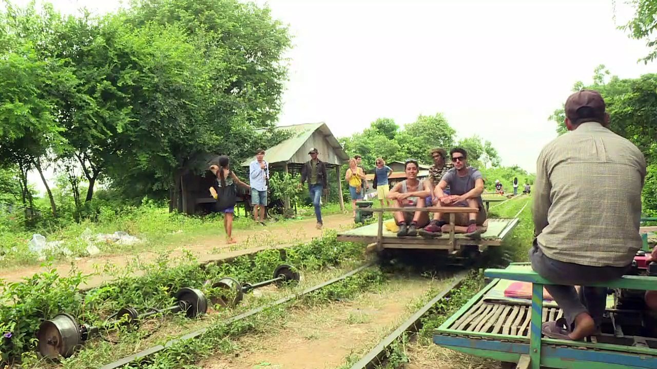 Le "train de bambou" menacé au Cambodge