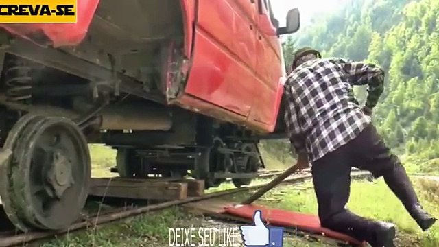 Curioso, caminhões, utilitários se tornam trens