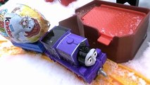 Et amis jouets les trains sa et Thomas the Tank Engine Amis assomme Kinder Surprise Thomas Kinder