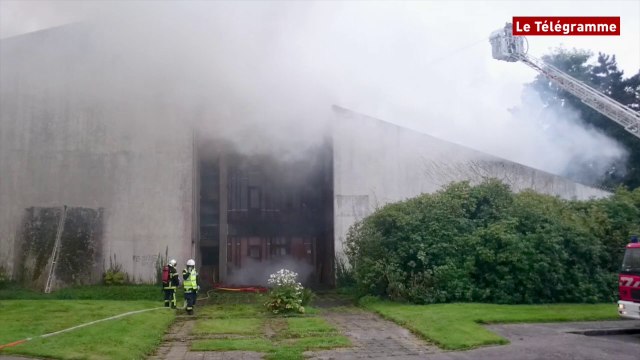 Brest. L'église Saint-Yves de Quizac en proie aux flammes