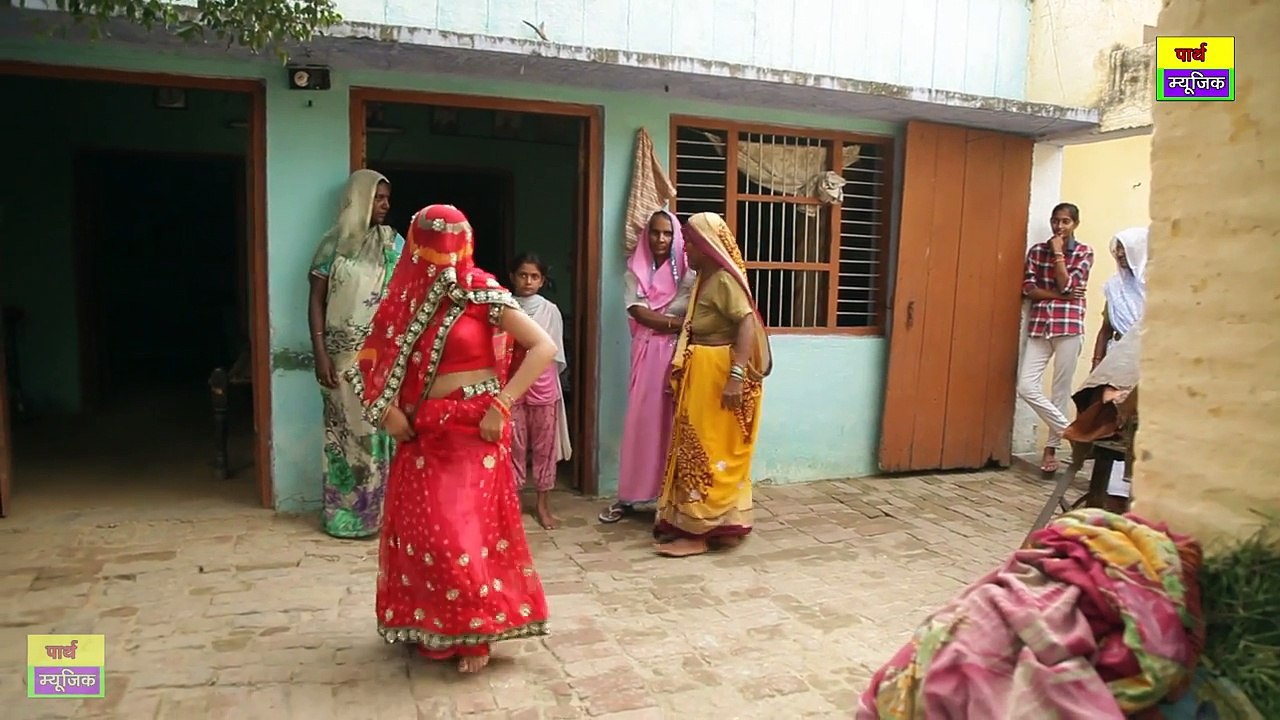 haryanvi dance|ये नई बहु अपने डांस की वजह से इस गाम मै चर्चा मै है| latest haryanvi dj song 2017