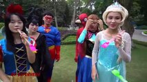 Thách bóng bay nước trò chơi bơm bóng nước bằng mồm cùng Elsa Spiderman vs Anna Snow White