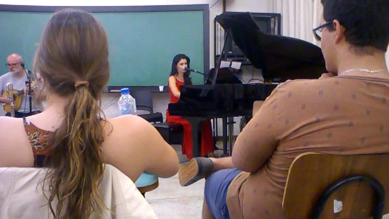 JOYCE CÂNDIDO NA UEL - SAMBA E AMOR