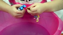 Octonauts toys, LEGO Friends and Play-Doh. Octonauts on vacation --- Water Play with Lada