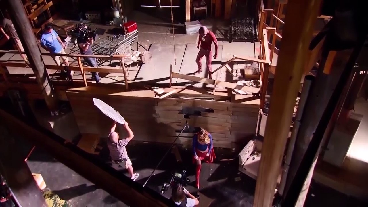 Supergirl : Flash ridicule sans effets spéciaux (Video)