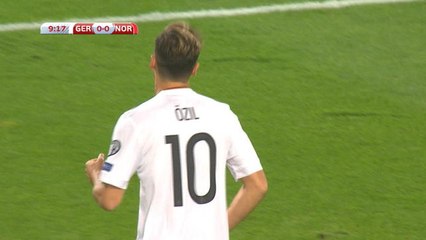 Qualifications Coupe du Monde 2018 - Ozil lance le match