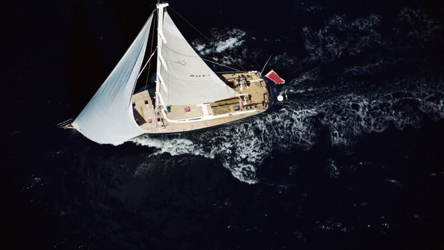 La nouvelle montre Seamaster Aqua Terra avec l'acteur Eddie Redmayne pour Omega