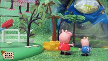 Pig George da Família Peppa Pig Abrindo Kinder Ovo Surpresa DinosSauros Português