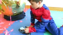 Oeuf géant enfants merveille ouverture homme araignée super-héros jouets venin vidéo contre surprise