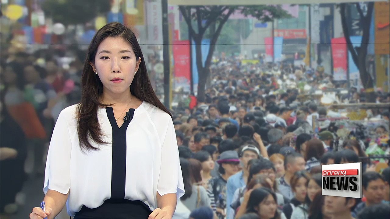 Average age of Koreans rises to 41 years old: Interior ministry