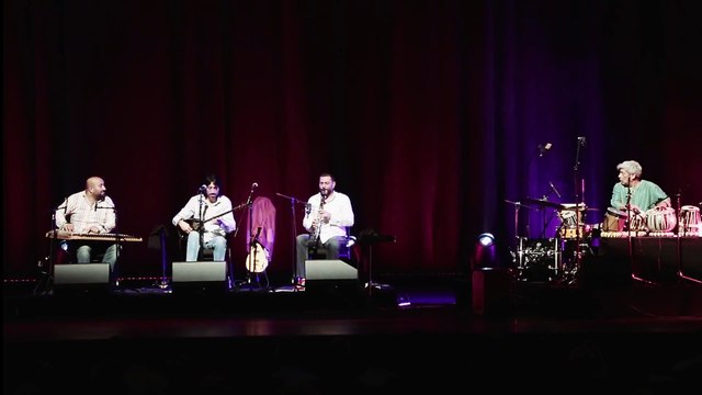 Taksim Trio & Trilok Gurtu - Hicaz Mandıra (İstanbul Experience)