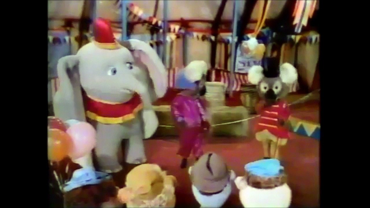 Thomas & Friends-Dumbo's Circus Parody 44