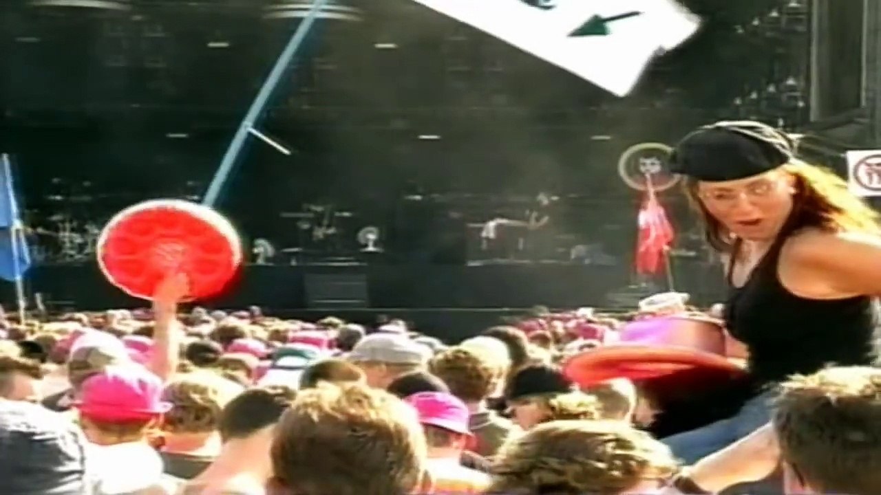 Muse - Bliss, Pinkpop Festival, 05/20/2002