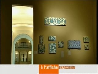 Jupe Obligatoire pour Paris Première