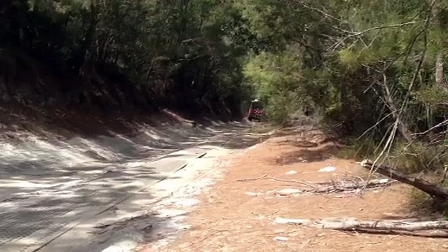 Adventure 4WD Bus Tours | Fraser Island Tours | Sunset Safaris Tours