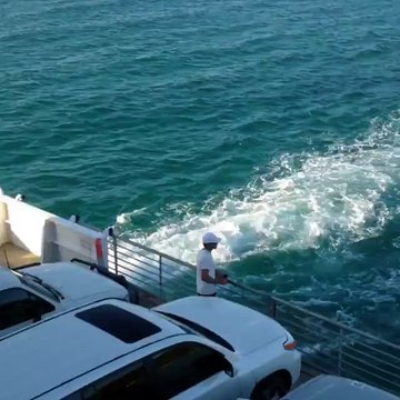 Leaving Moreton Island | Moreton Island 2 Day Tours | Moreton Island Snorkeling Tour