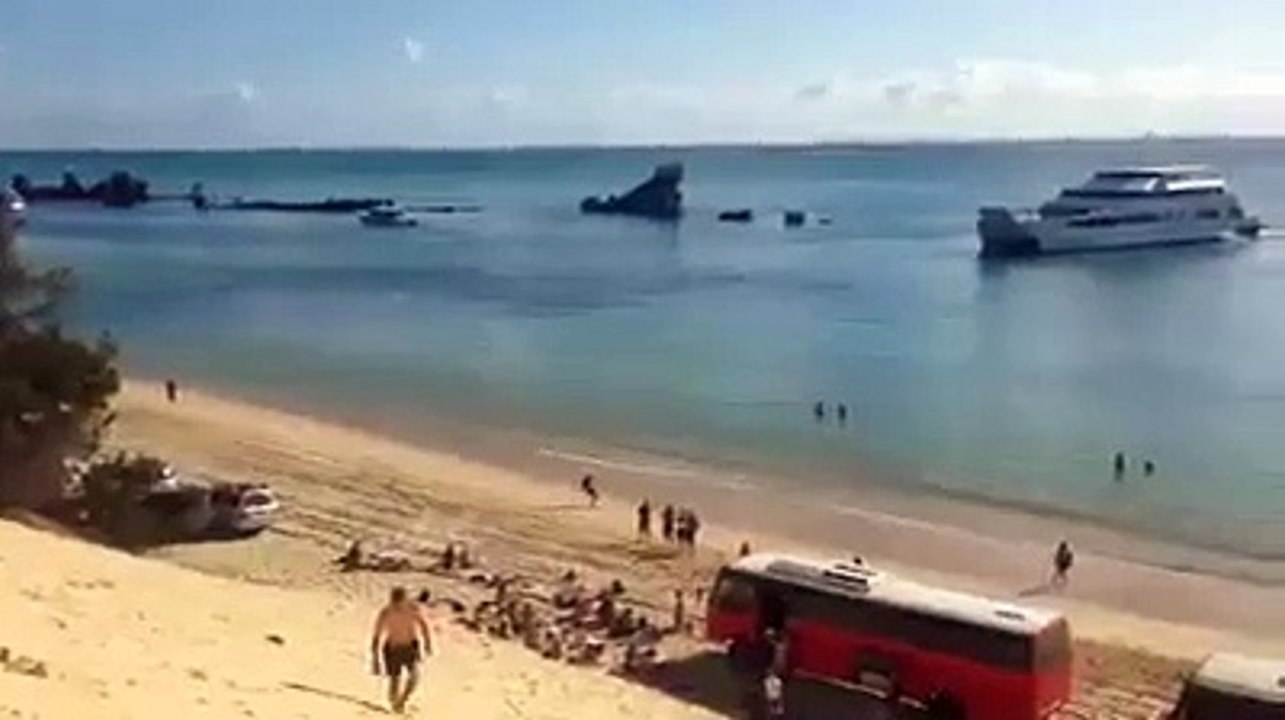 Leaving Moreton Island | Moreton Island Holiday Packages | Moreton Island Activities Australia