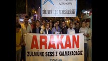 Arakan zulmünü protesto eden gruba hakaret eden provokatörler gözaltında