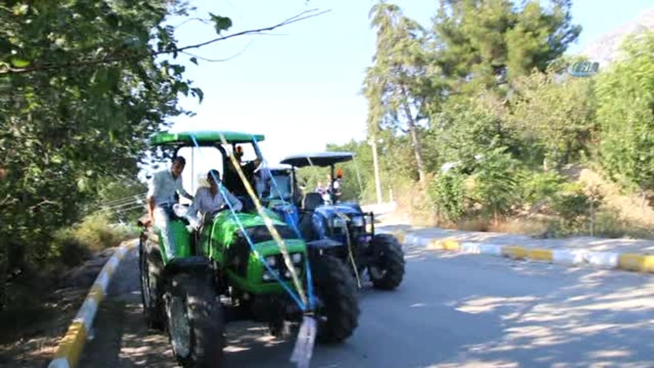 Traktörlü Sünnet Konvoyu