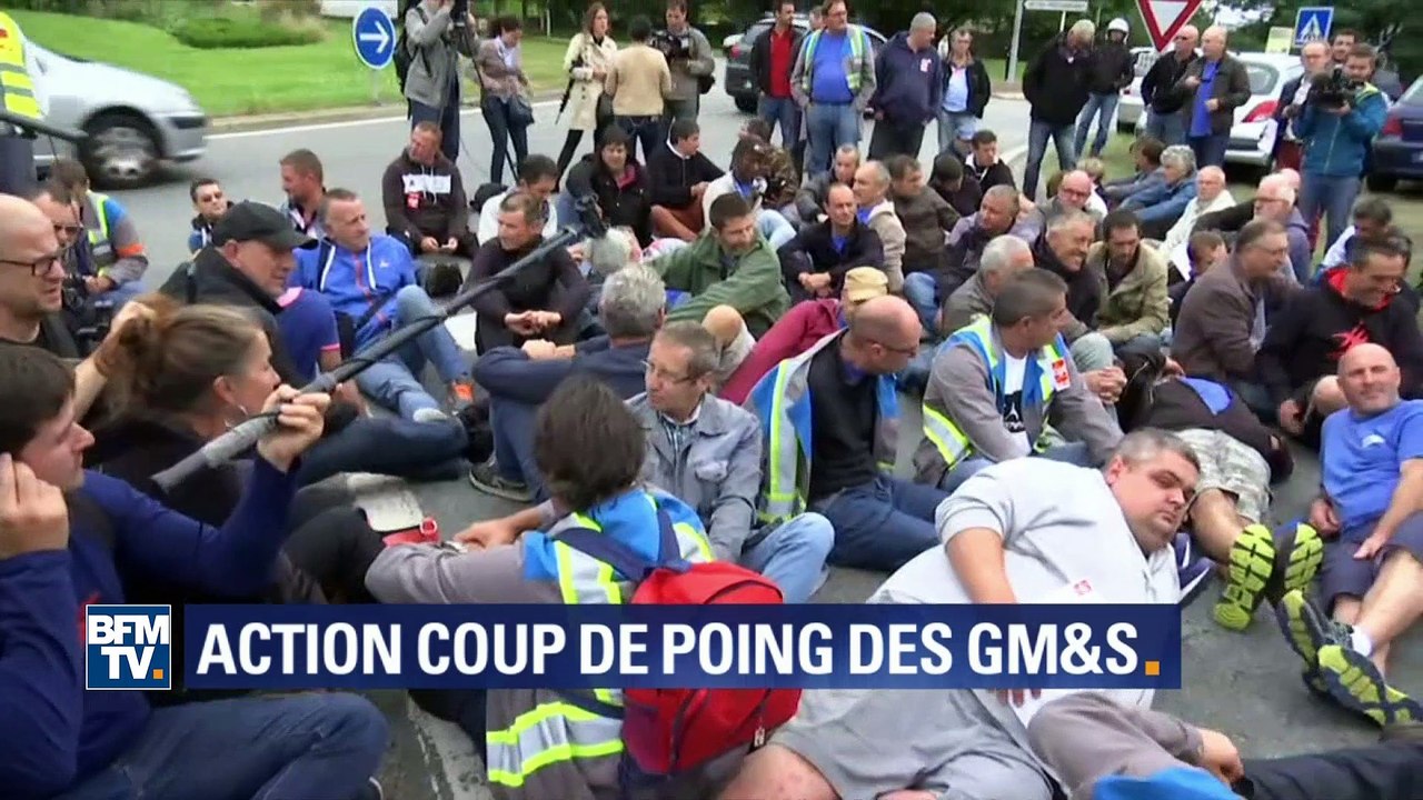 Mécontents, des salariés de GM&S font un sit-in sur un rond-point
