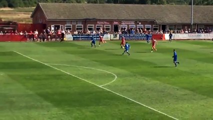 Un gardien encaisse un but après une terrible boulette