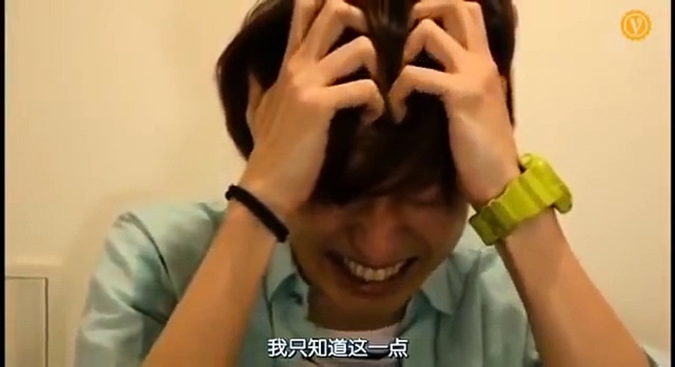 ( BL ) 兩個男孩親吻