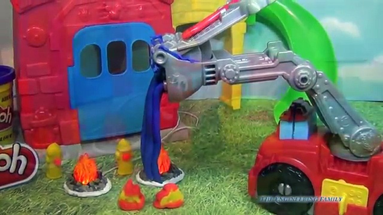 И рекламирующий зажимной патрон доч Пожар друзья играть в тонка грузовая машина Оборудование Diggin Hasbro