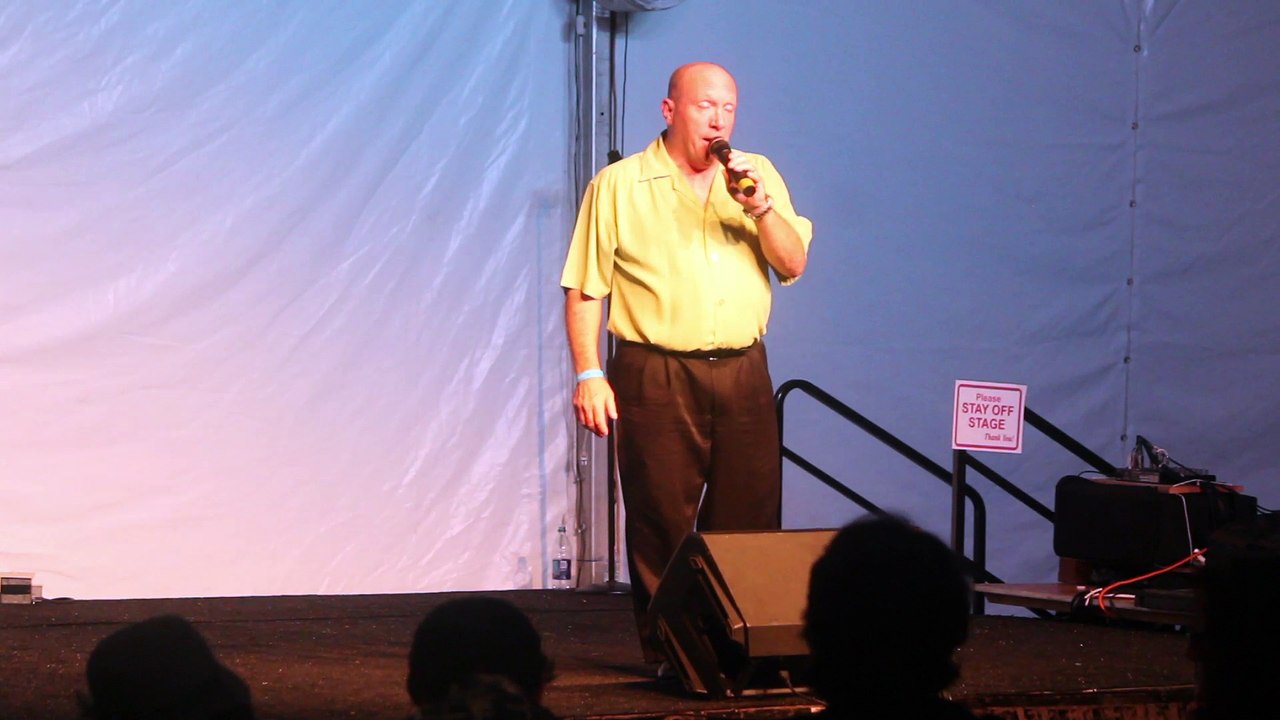 Danny McCorkle sings 'I'm Gonna Sit right Down And Cry' Elvis Week 2017