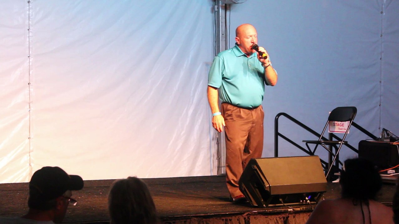 Danny McCorkle sings 'Elvis Medley' Elvis Week 2017