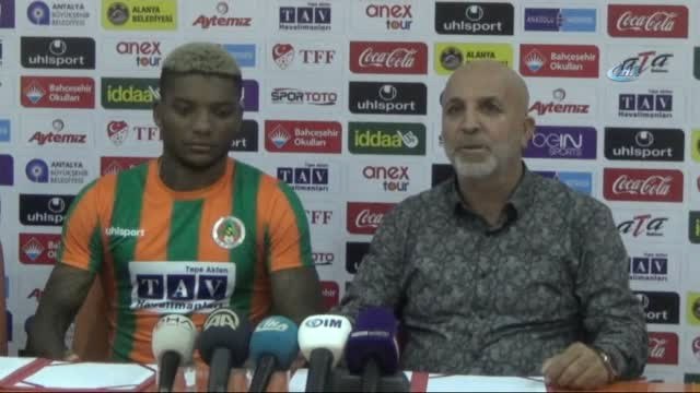 Aytemiz Alanyaspor Fernandes'i Renklerine Bağladı
