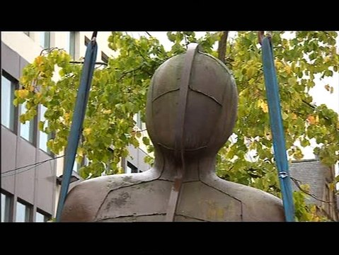 Birmingham: The Iron Man statue is removed from Victoria Square - for the time being