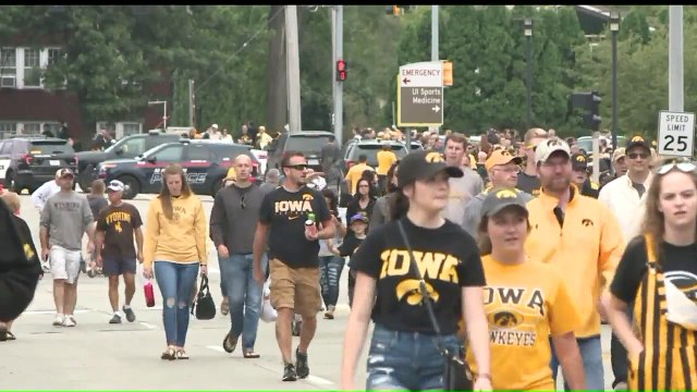 University of Iowa Hospital Patients, Families Get Special Wave During Hawkeye Game