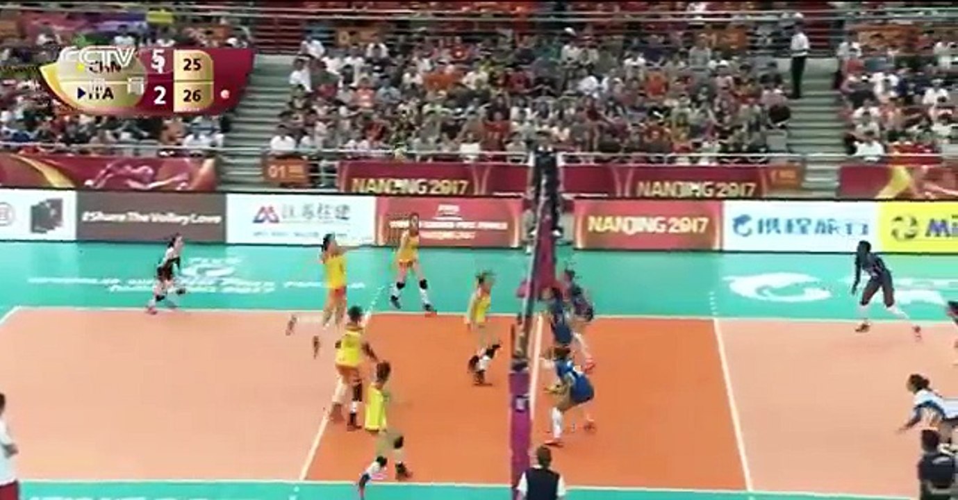 【中国女排】又是爆冷！中国女排队长朱婷中途下场！世界女排大奖赛总决赛（江苏南京）：中国女排负于意大利队！无缘决赛！赛后朱婷本人确认伤势无大碍！中国中央电视台记者透露朱婷伤情！
