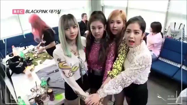 BLACKPINK(블랙핑크) Funny & Cute Lisa(리사)