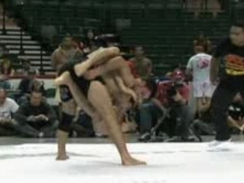 ADCC 2007 Tarsis Humphres vs Braulio Estima