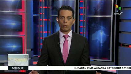 Papa Francisco a punto de abordar el avión que lo llevará a Colombia