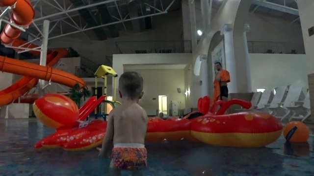 Bad Baby Ночь в Закрытом Аквапарке (24 Часа Челлендж) Kids Overnight in Aquapark 24 Hour Challenge