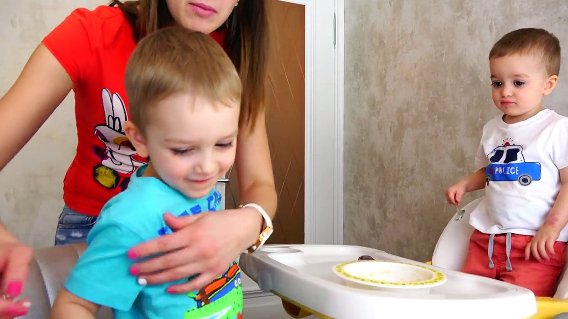 ⁣Bad Baby Вредные Детки Гигантские Пончики Донаты Giant Donut Cupcake & Cookie Lunch Food Fight