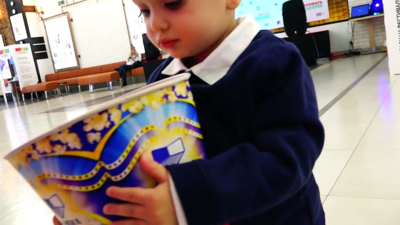 Bad Baby Накормили Сашу Спилберг Ивангай ЯнГо ВЗЛОМАТЬ БЛОГЕРОВ