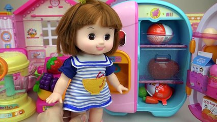 Fruit juice maker and baby doll kitchen food toys play