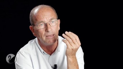 "Les gens sont-ils trop con ?" – La réponse d’Étienne Chouard