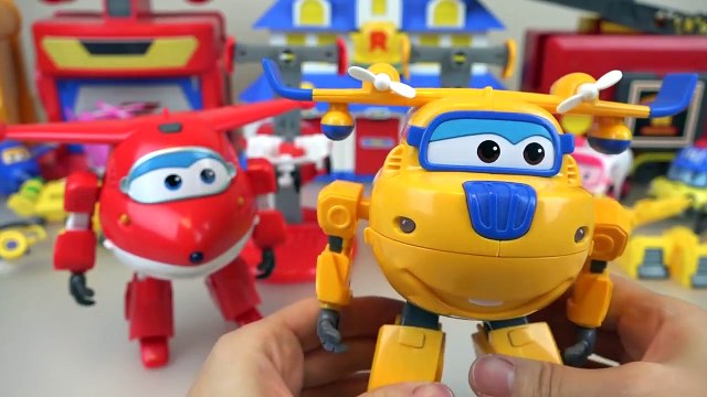 Robocar Poli and Super Wings transformers airplane and car toys rescue marine pack