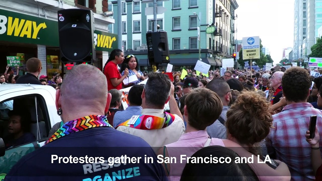 Protests after Trump ends immigrant amnesty programme