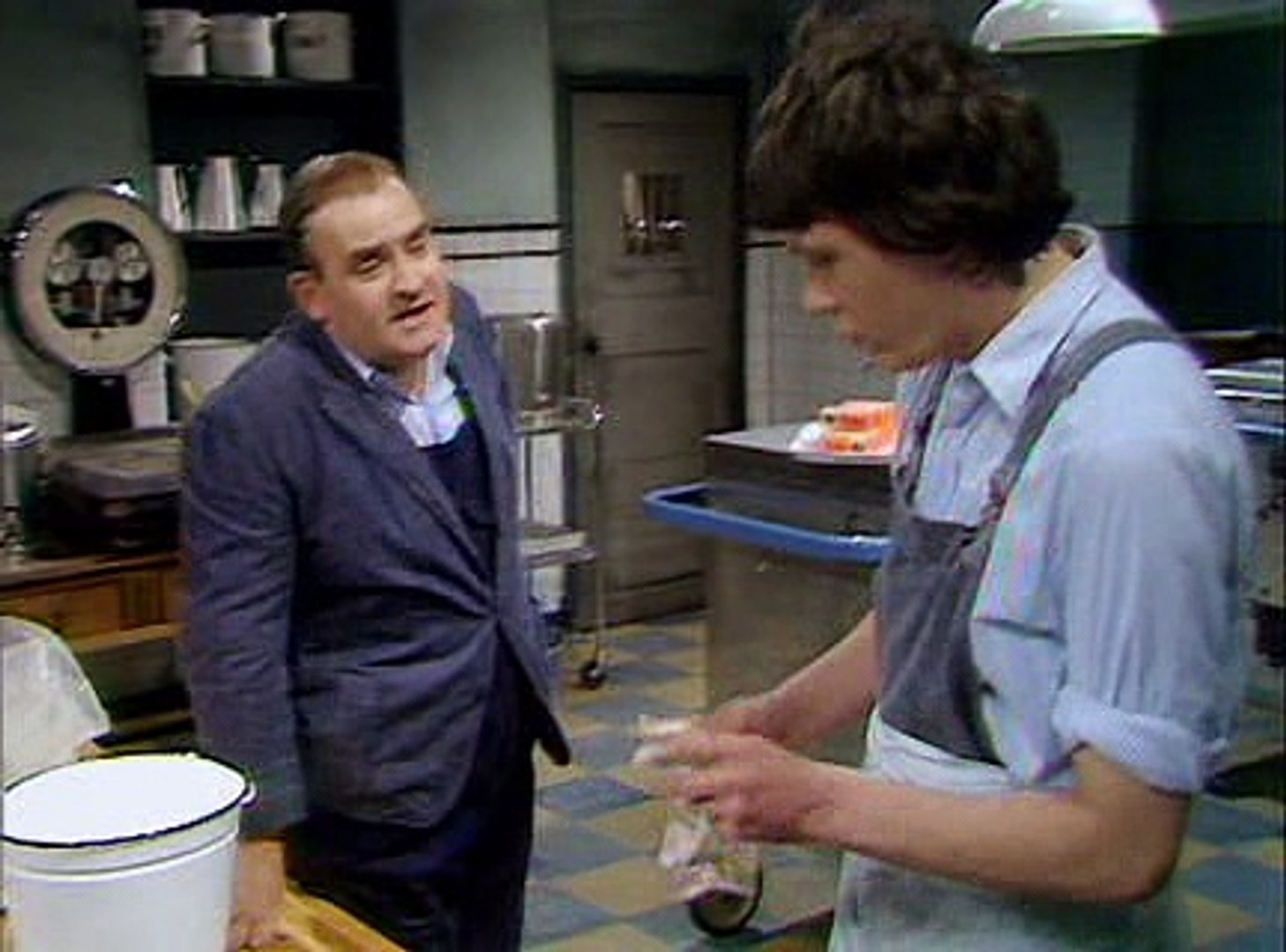 Porridge – S1, Ep2 – The Hustler