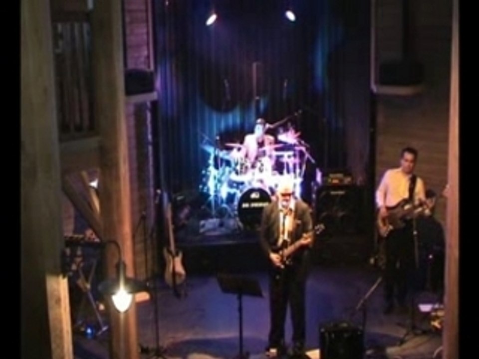 Dr Pickup performs BB King's song Help the poor