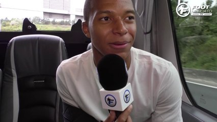 Mbappé : "Dembélé peut passer un cap au Barça"