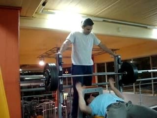 Bench Press 131.5kg @ 76kg bodyweight